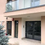 Beautiful Penthouse Lakeview W18